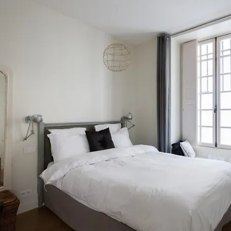 Charming Appartment In Le Marais Parigi Esterno foto