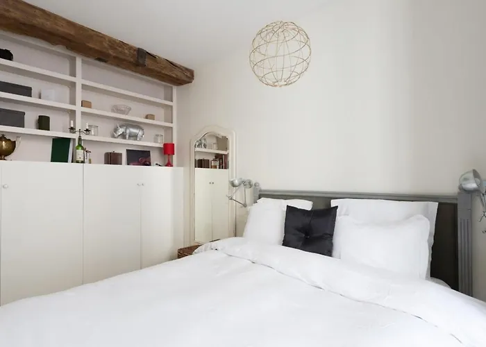 IntoParis Charming apartment in Le Marais