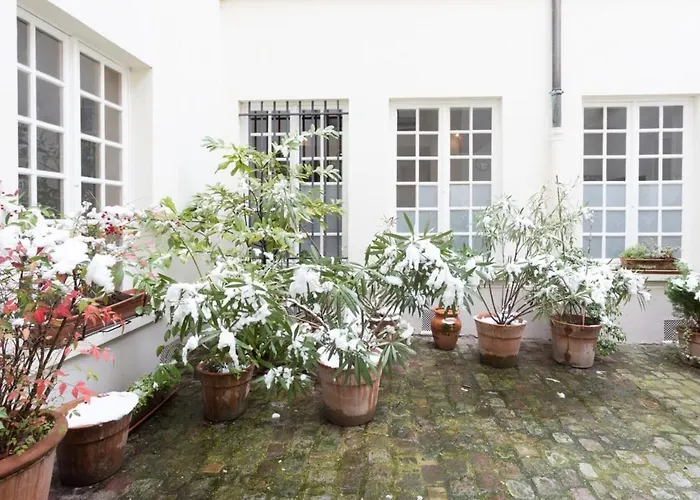 Charming Appartment In Le Marais